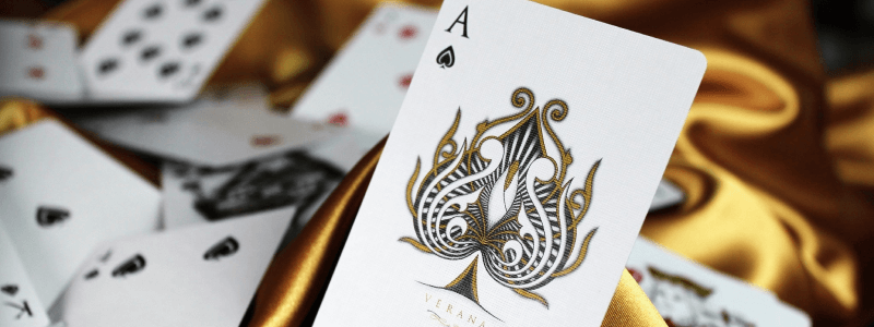 Короли, картины и кости: история карточных игр